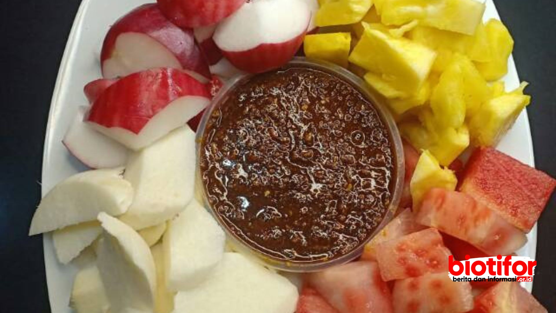 Manfaat Rujak Buah: Segar, Lezat, dan Kaya Gizi