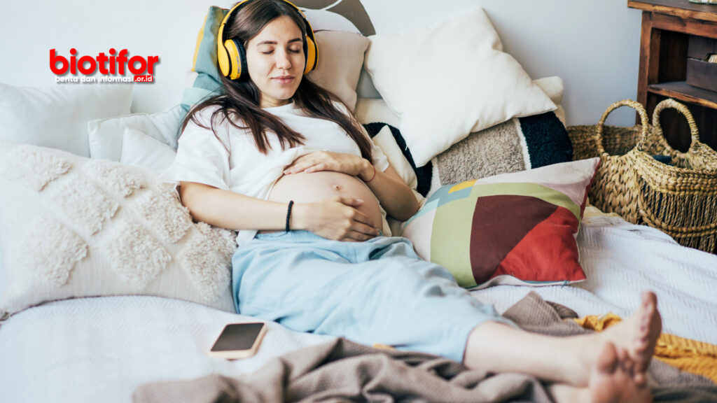 Manfaat Mendengarkan Musik Selama Kehamilan