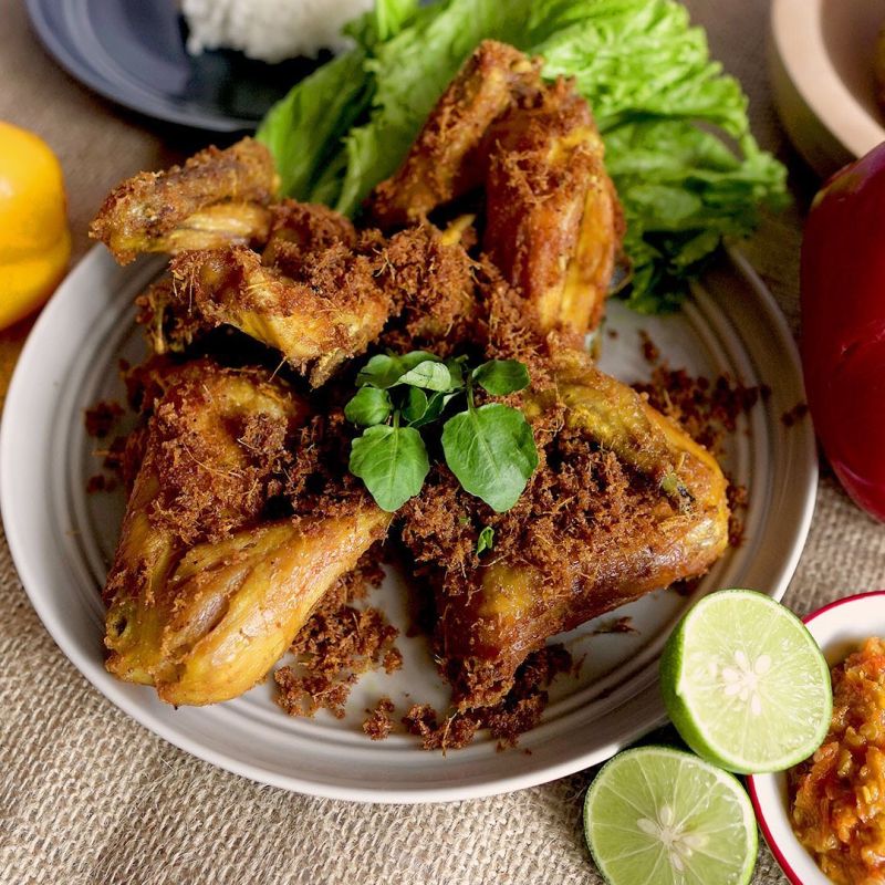 Cara Memasak Ayam Goreng Ungkep Bumbu Kuning